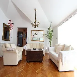 Guest House Ambienti 3*